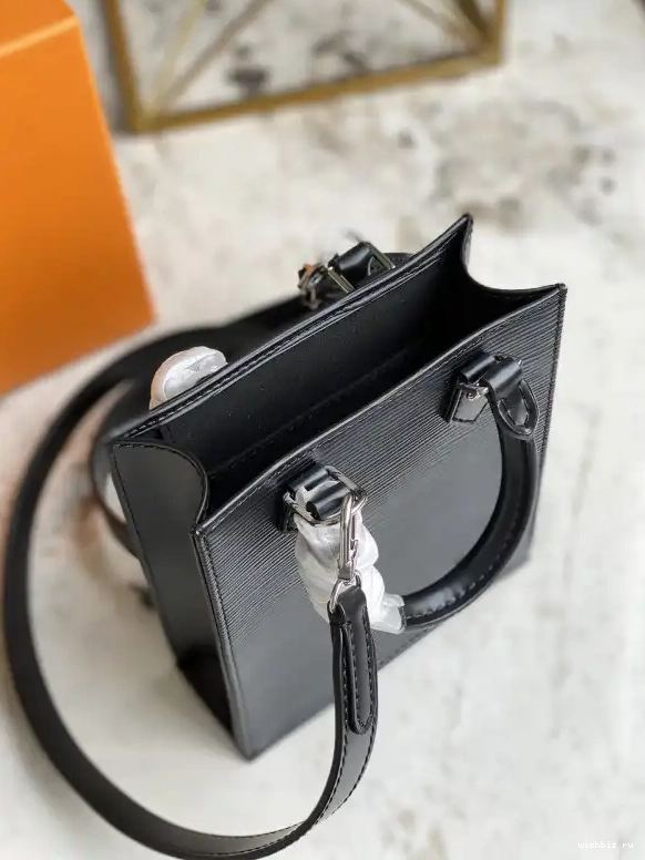 WIS VUITTON LOUIS PETIT PLAT SAC 0610